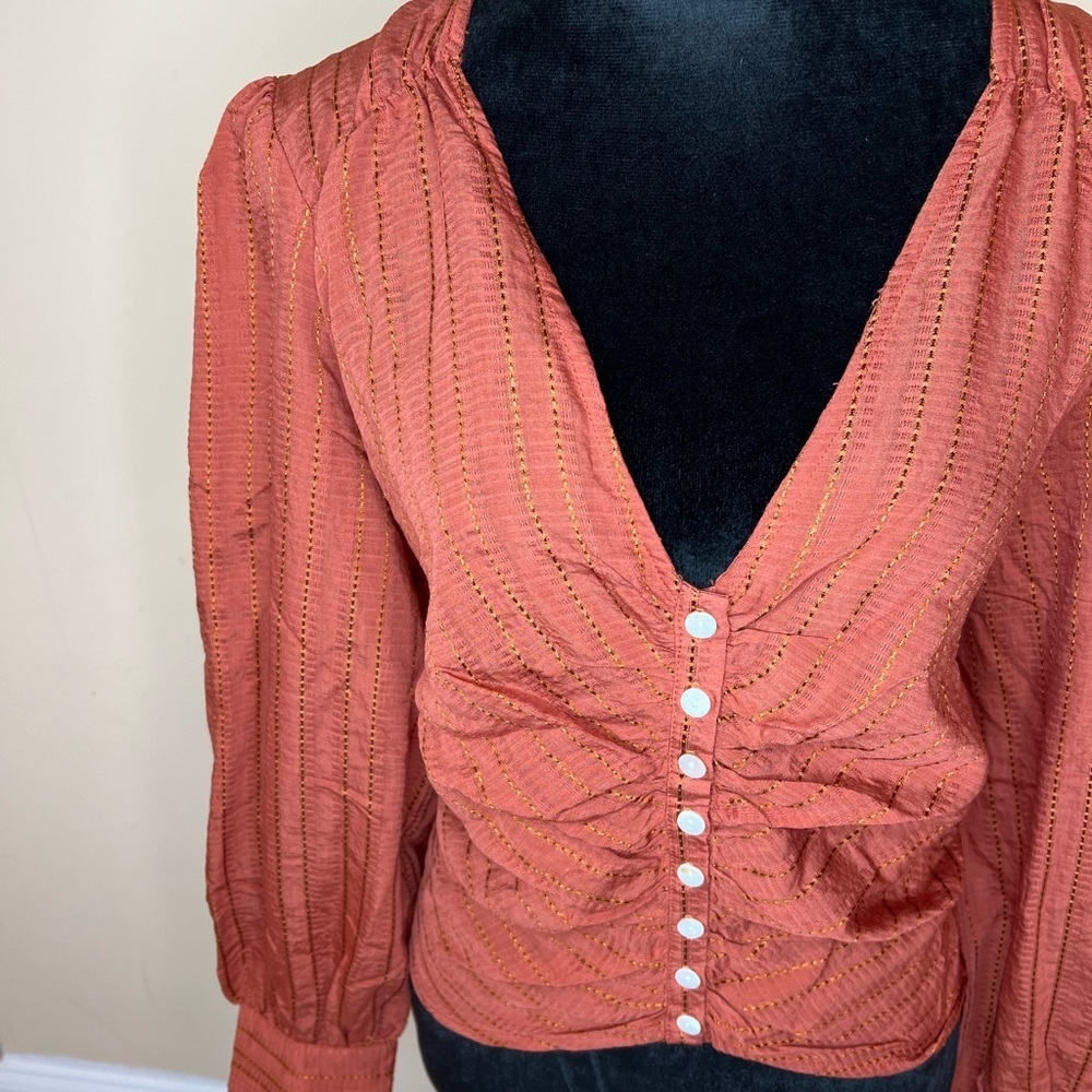 𝅺Haute curve top - Picture 2 of 10